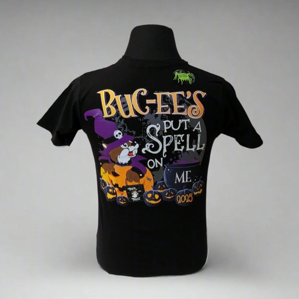 Buc-ee's Glow In The Dark Graphic Tee Size L Discontinued